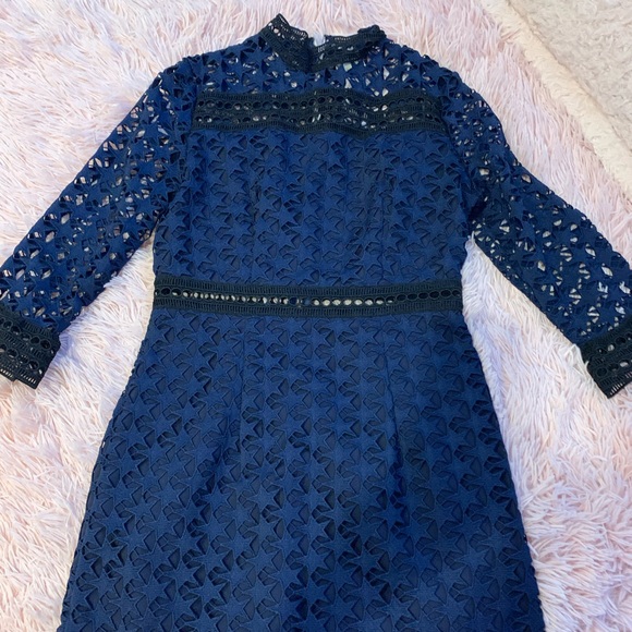 dress - Picture 1 of 4